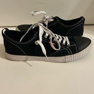 Very gently used Levi Strauss sneaker. Men’s 10.5.